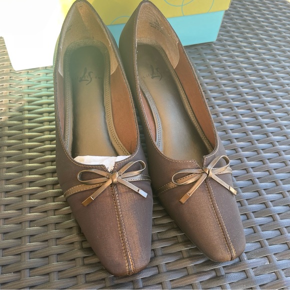 LifeStride Joyous Dark Copper Heel Size 7.5 - Picture 7 of 14